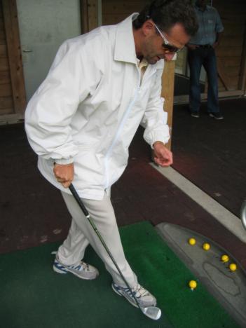 Golf 025.jpg   25kb   26.03.2021 22:21:53